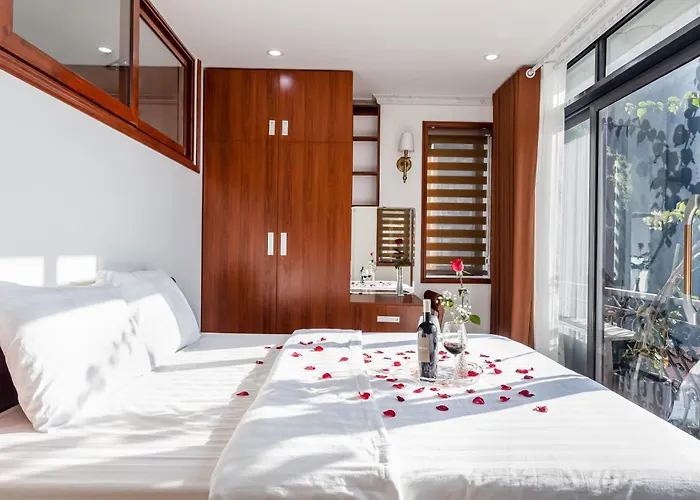 Cherie Homehotel Aparthotel
