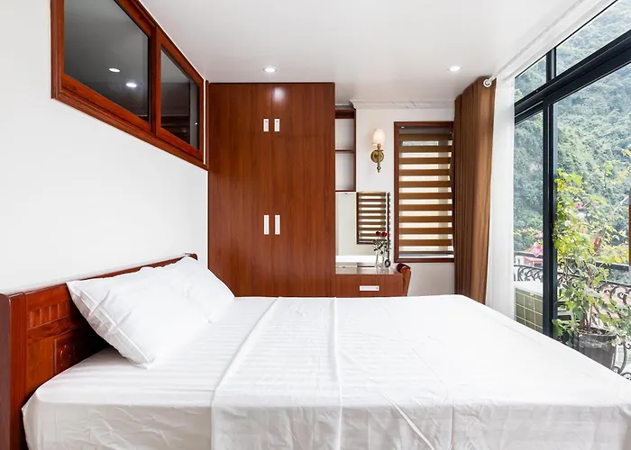 Cherie Homehotel *