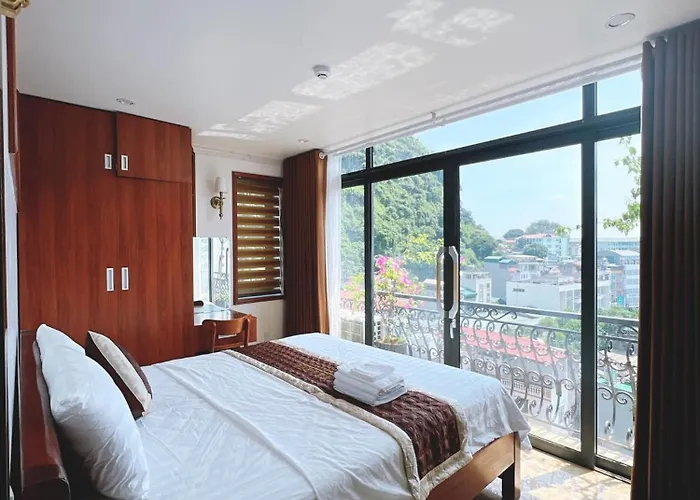 Cherie Homehotel *